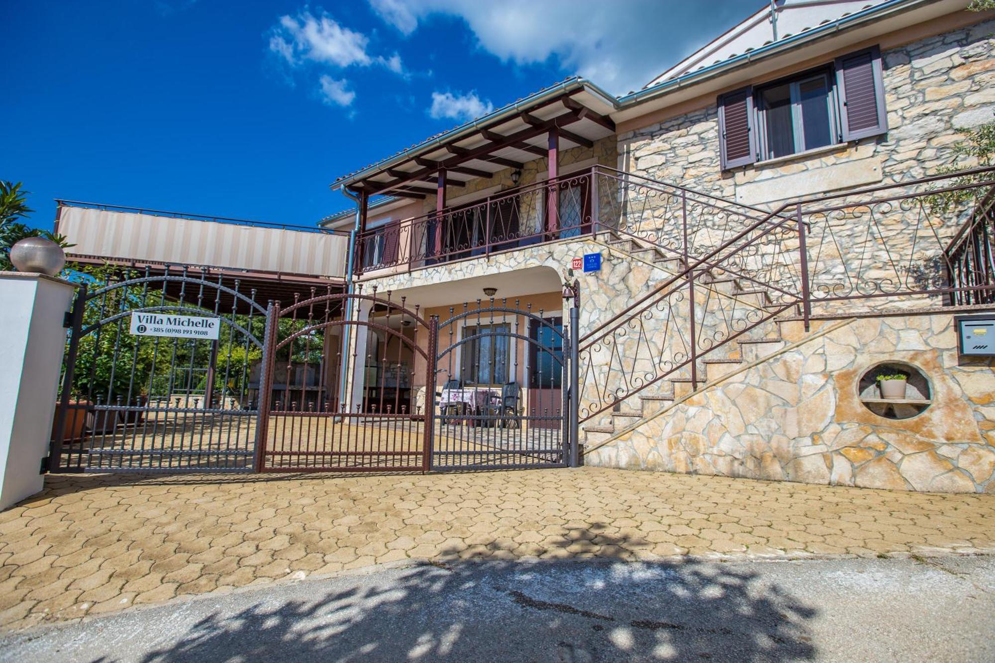 Villa Michelle Karojba Extérieur photo