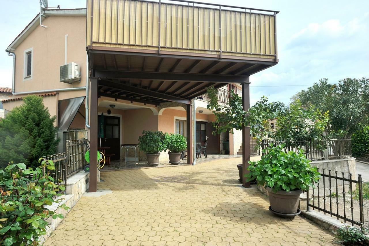 Villa Michelle Karojba Extérieur photo